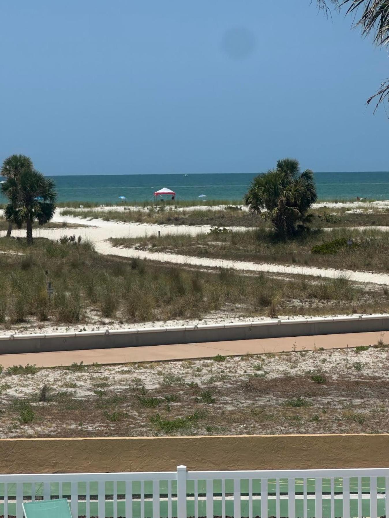 Arvilla Resort St. Pete Beach Esterno foto