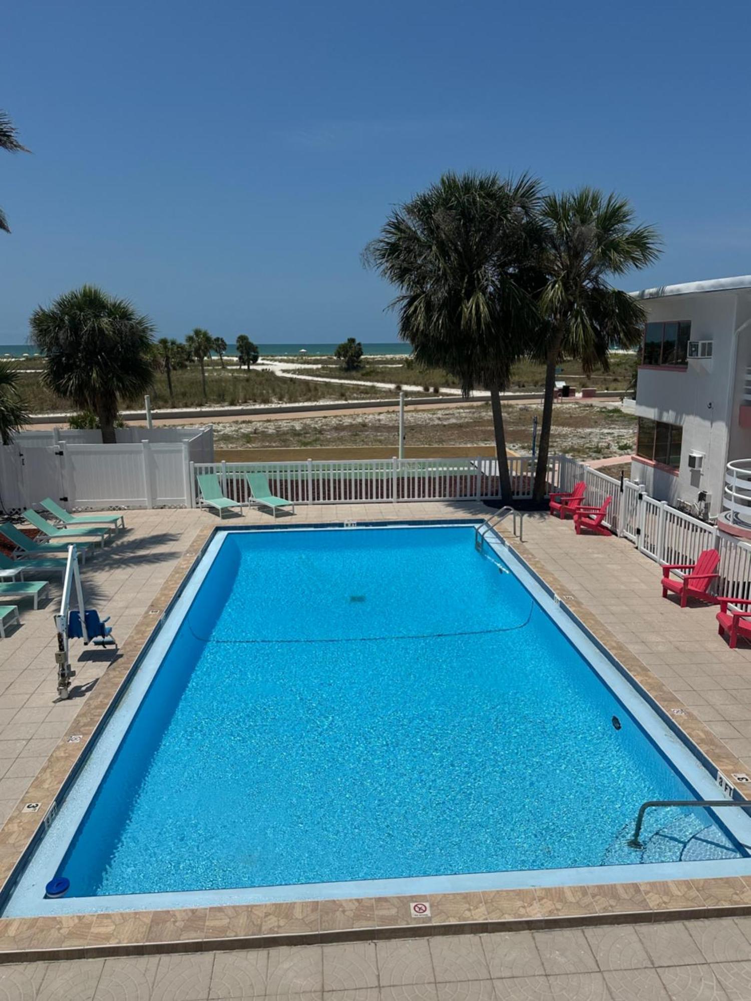 Arvilla Resort St. Pete Beach Esterno foto