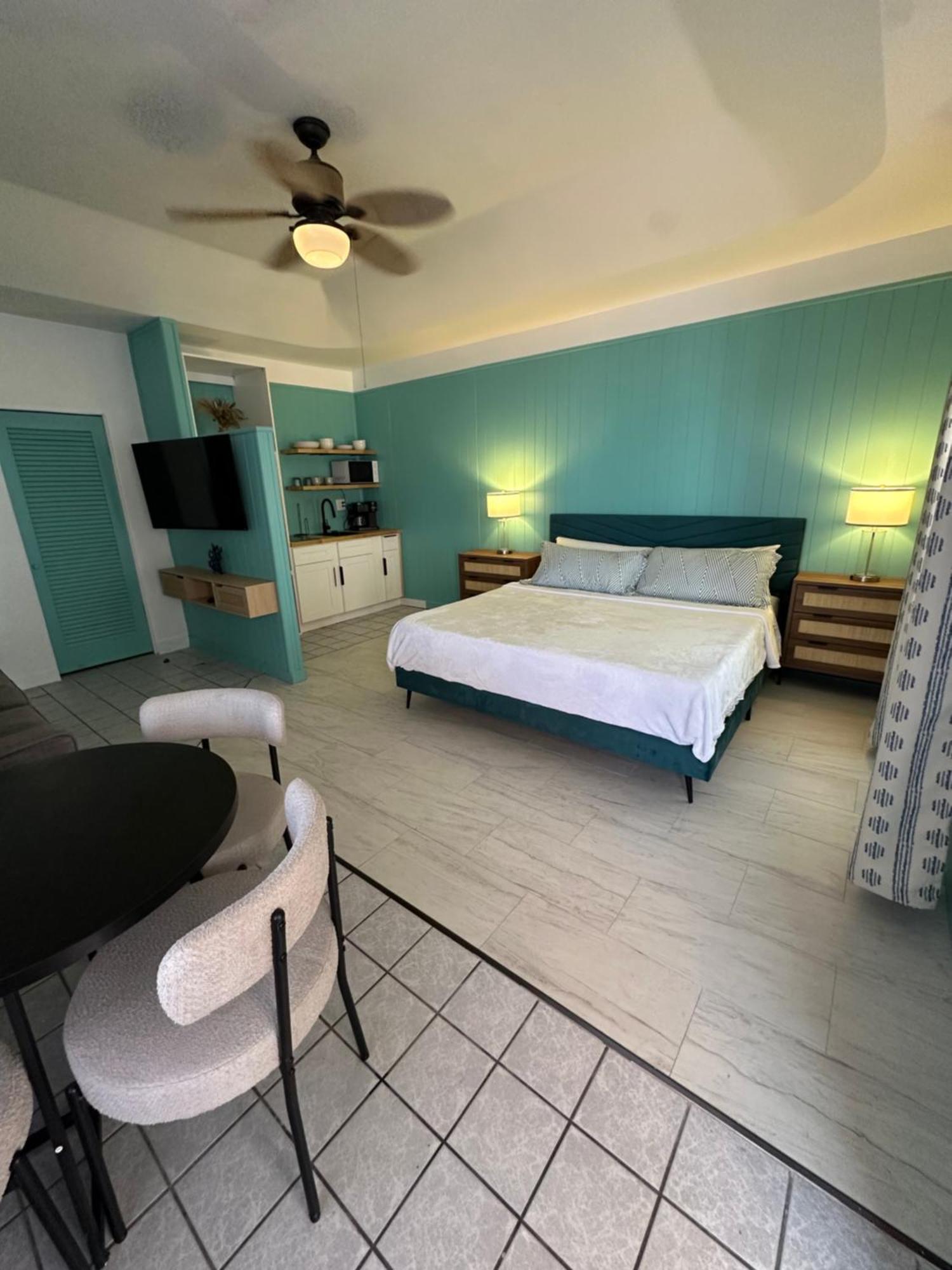 Arvilla Resort St. Pete Beach Esterno foto