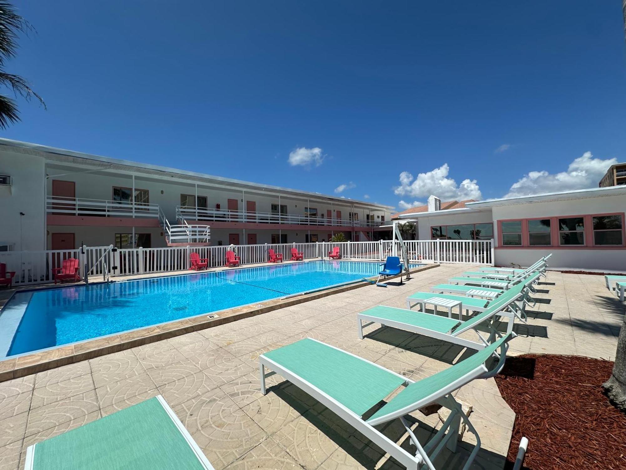 Arvilla Resort St. Pete Beach Esterno foto