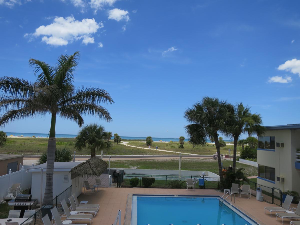 Arvilla Resort St. Pete Beach Esterno foto