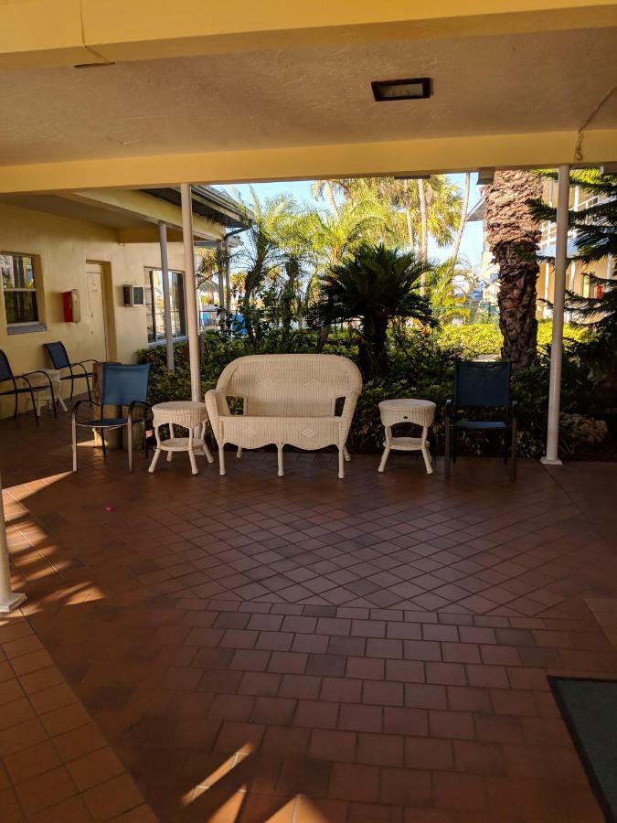 Arvilla Resort St. Pete Beach Esterno foto