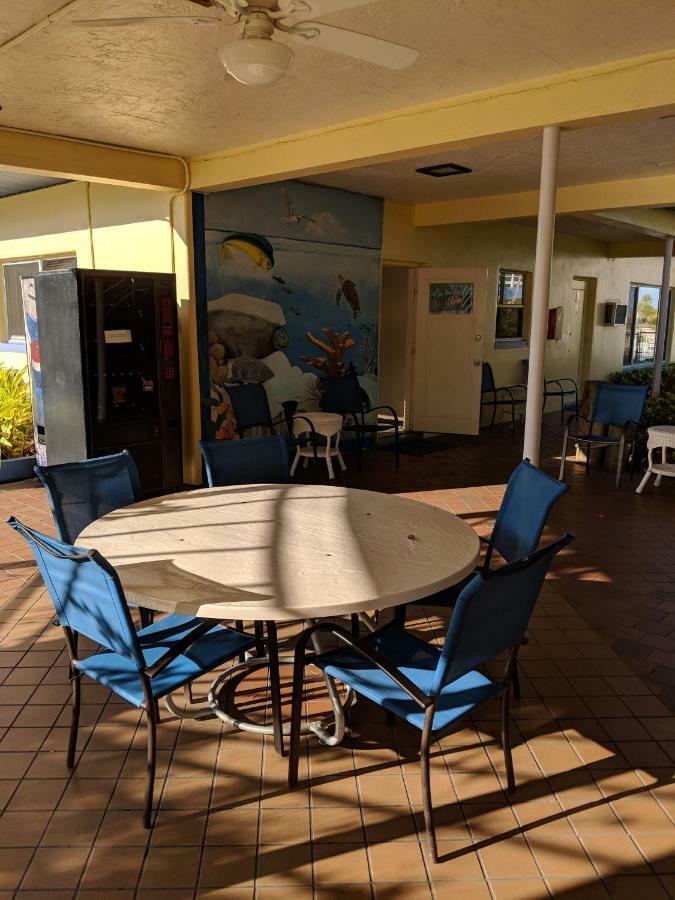 Arvilla Resort St. Pete Beach Esterno foto