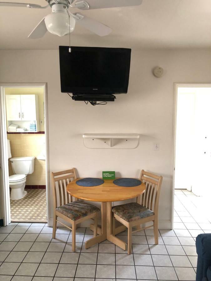 Arvilla Resort St. Pete Beach Esterno foto