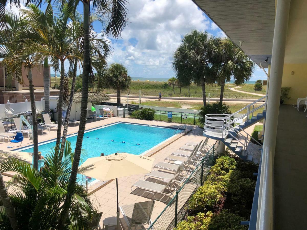 Arvilla Resort St. Pete Beach Esterno foto